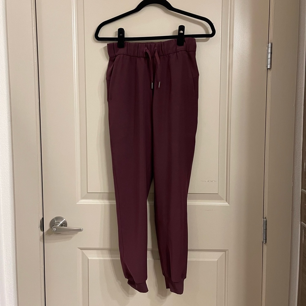 Lululemon On The Fly Jogger 4